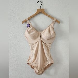 Bali Firm Control Body Soft Taupe Minimizer Body Shaper Size 40DD NEW